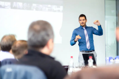 Professioneel en overtuigend presenteren voor een groep